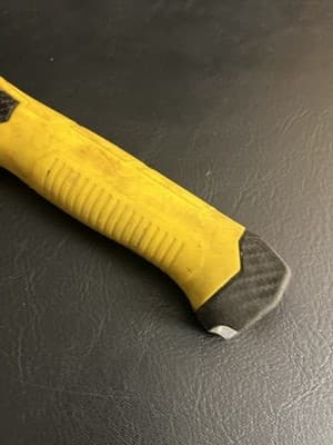 DEWALT DWHT75900 Carbon Fiber Composite Hammer Tacker Roofing Staple Gun Stapler - Thumbnail 4