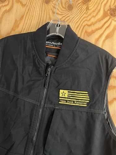 VGUC Grundens Ballast Insulated Vest Black Mens L Fishing Work Vets Junk Removal - Thumbnail 2