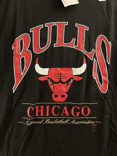 NWT Vintage Chicago Bulls Full Logo T-shirt Basketball NBA Mens XL Deadstock - Thumbnail 4
