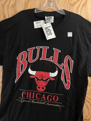 NWT Vintage Chicago Bulls Full Logo T-shirt Basketball NBA Mens XL Deadstock - Thumbnail 2