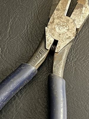 Klein Tools D201-7CSTT Slim Ironworker Pliers with Heavy Duty Knurled Jaws - Thumbnail 4