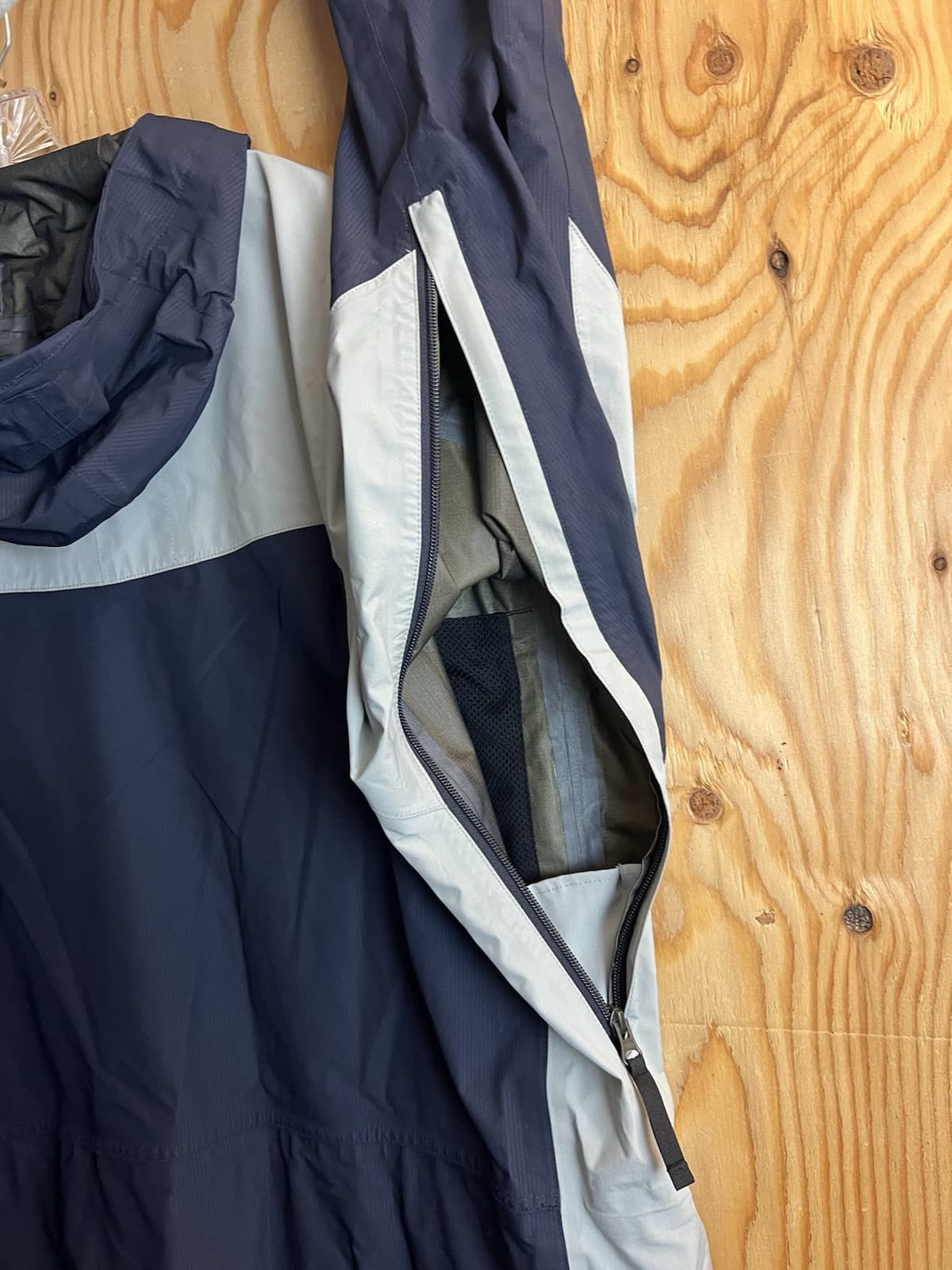 Burton AK Mens XL Snowboarding Jacket GoreTex Blue Grey Vtg Snow Ski Hooded - Thumbnail 11