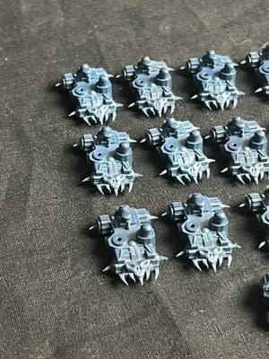 Warhammer Epic 40K Space Ork 16 Battlewagons OOP Games Workshop Blue VTG Marines - Thumbnail 2