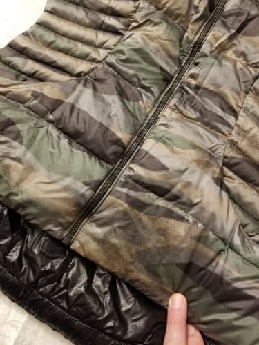 Lululemon Fluffin Awesome Vest Size 2 Camo Puffer quilted Goose Down nylon - Thumbnail 3