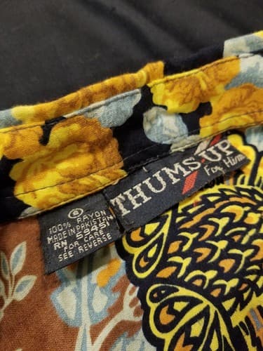 Vintage Mens Hawaiian Shirt Thums Up For Him Size S-M Gold Flowers Button Rayon - Thumbnail 4