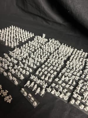 Lot Of Epic Warhammer 40k Mini Squat Warriors Space Marines Ork Troops Tiles Set - Thumbnail 7