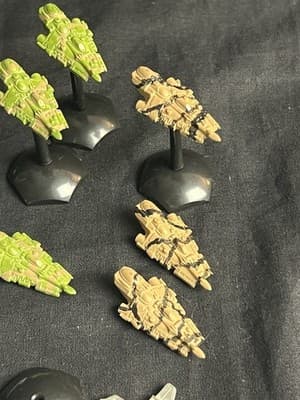 Lot Epic 40K ELDAR SPRUE Plastic Army Falcons Painted Planes Airplane Tiles VTG - Thumbnail 8