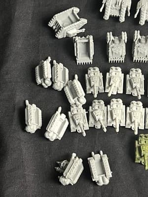Lot Of 46 Warhammer 40k Space Marines Land Raider / Rhino / Whirlwind / Tanks - Thumbnail 11