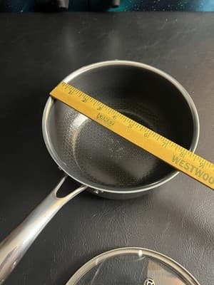 Hexclad Hybrid Non Stick Pot Stainless Steel Saucepan 3-Quart w/ Glass Top Lid - Thumbnail 12