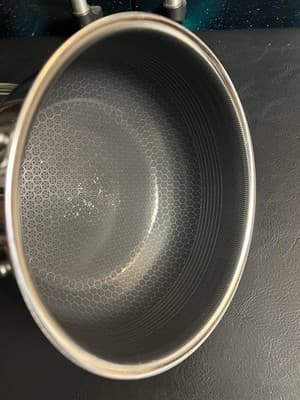 Hexclad Hybrid Non Stick Pot Stainless Steel Saucepan 3-Quart w/ Glass Top Lid - Thumbnail 5