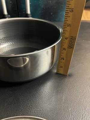 Hexclad Hybrid Non Stick Pot Stainless Steel Saucepan 3-Quart w/ Glass Top Lid - Thumbnail 13