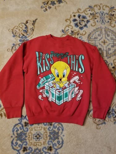 Vtg Looney Tunes Tweety Bird M Christmas Kiss This Mistletoe Sweatshirt USA Red
