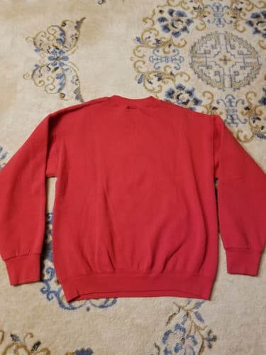 Vtg Looney Tunes Tweety Bird M Christmas Kiss This Mistletoe Sweatshirt USA Red - Thumbnail 5