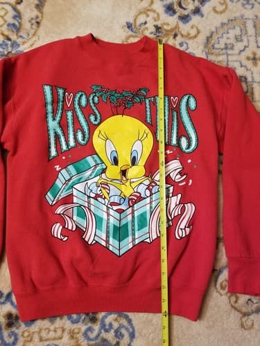 Vtg Looney Tunes Tweety Bird M Christmas Kiss This Mistletoe Sweatshirt USA Red - Thumbnail 7