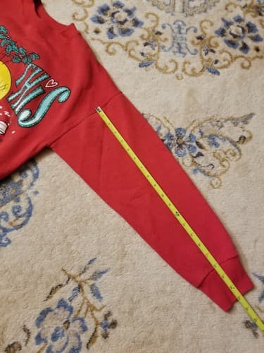 Vtg Looney Tunes Tweety Bird M Christmas Kiss This Mistletoe Sweatshirt USA Red - Thumbnail 9