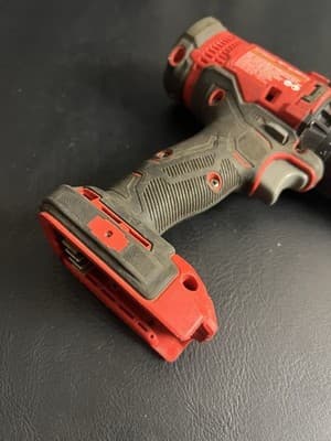 CRAFTSMAN V20 Cordless 1/2-in Drill/Driver CMCD700 (TOOL ONLY) USED Tested - Thumbnail 7