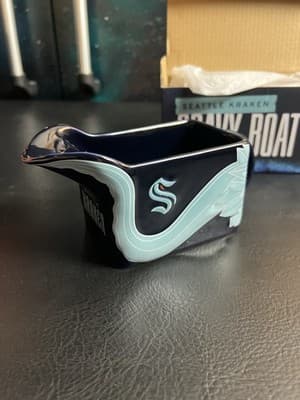 Seattle Kraken NIB Tentacle Gravy Boat Hockey NHL SGA 11/26/25 Thanksgiving 2025 - Thumbnail 2