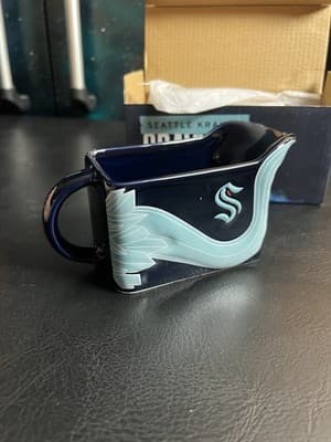 Seattle Kraken NIB Tentacle Gravy Boat Hockey NHL SGA 11/26/25 Thanksgiving 2025 - Thumbnail 4