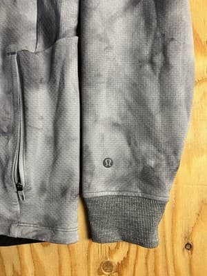 Lululemon Textured Tech Hoodie Mens M Performance Pullover Diamond Dye Grey - Thumbnail 2