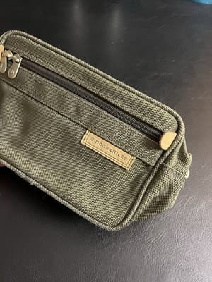 Briggs and Riley Hanging Toiletry Kit (Green) Army Travel Organizer Pouch Bag - Thumbnail 2