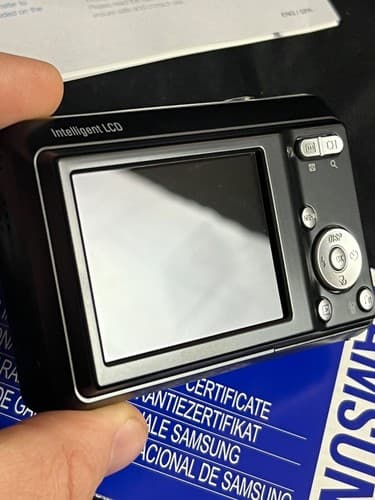 Samsung SL30 10.2MP Digital Camera Black Lot READ Won’t Power On - Thumbnail 5