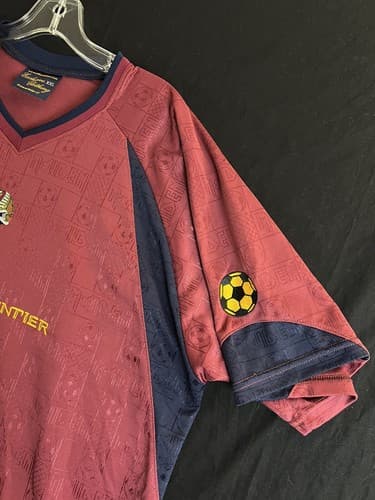 IRON MAIDEN Men's XXL Soccer Jersey The Final Frontier World Tour 2010 Shirt Red - Thumbnail 3