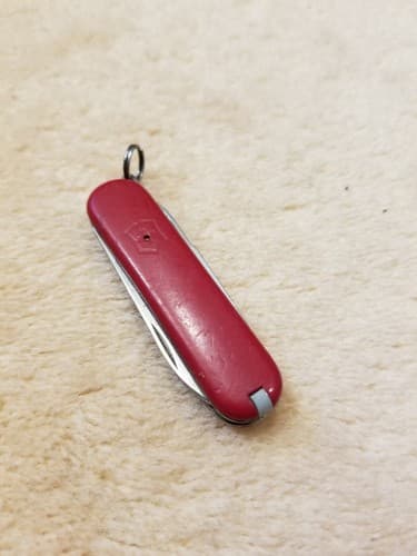 Victorinox Classic SD Swiss Army Knife 58mm Red 5 Piece Mini Pocket Blade - Thumbnail 12