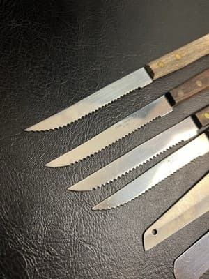 6 VTG Japanese Knife Set Steak Knives Stainless Steel w/Wooden Handles - Thumbnail 2