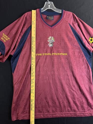 IRON MAIDEN Men's XXL Soccer Jersey The Final Frontier World Tour 2010 Shirt Red - Thumbnail 8