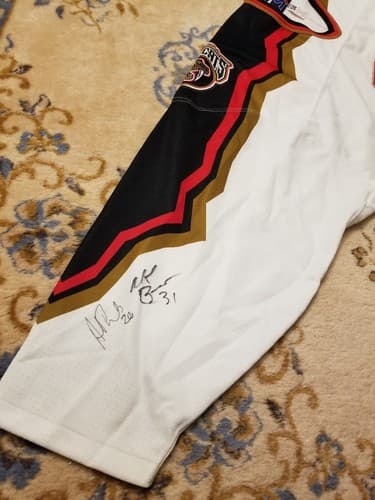 RARE SP PRO WCHL TACOMA SABERCATS TEAM SIGNED AUTOGRAPH HOCKEY JERSEY SIZE 54 XL - Thumbnail 7