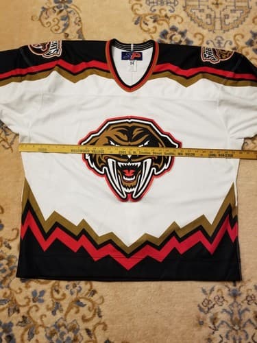 RARE SP PRO WCHL TACOMA SABERCATS TEAM SIGNED AUTOGRAPH HOCKEY JERSEY SIZE 54 XL - Thumbnail 16