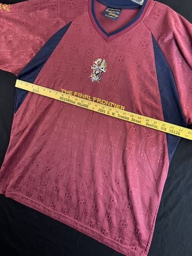 IRON MAIDEN Men's XXL Soccer Jersey The Final Frontier World Tour 2010 Shirt Red - Thumbnail 9