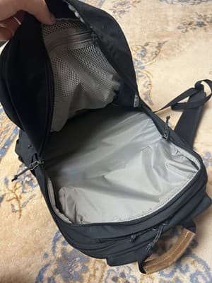 Fjallraven Unisex Raven 20L Backpack Bag Black *Broken Zipper* Padded School - Thumbnail 11
