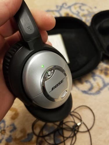 Bose QC15 Quiet Comfort 15 Acoustic Noise Cancelling Headphones W/Case - Thumbnail 12