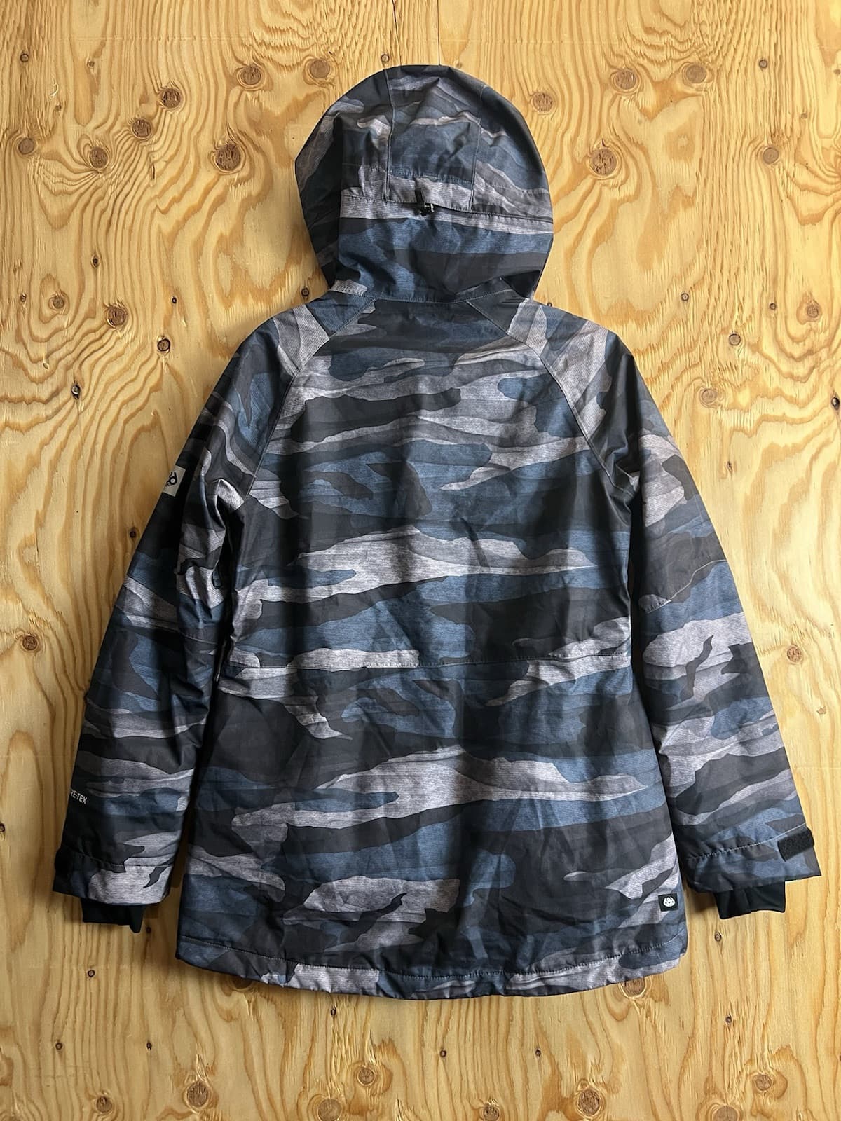 686 GLCR Womens XS GoreTex Insulated Thermal Ski Jacket Willow Camo Snow Coat - Thumbnail 9
