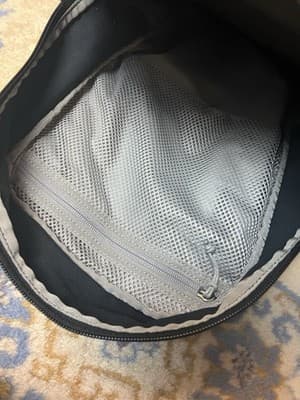 Fjallraven Unisex Raven 20L Backpack Bag Black *Broken Zipper* Padded School - Thumbnail 12