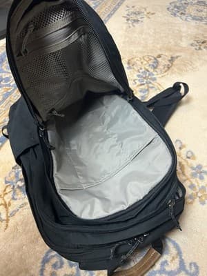 Fjallraven Unisex Raven 20L Backpack Bag Black *Broken Zipper* Padded School - Thumbnail 10