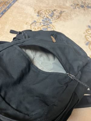 Fjallraven Unisex Raven 20L Backpack Bag Black *Broken Zipper* Padded School - Thumbnail 9