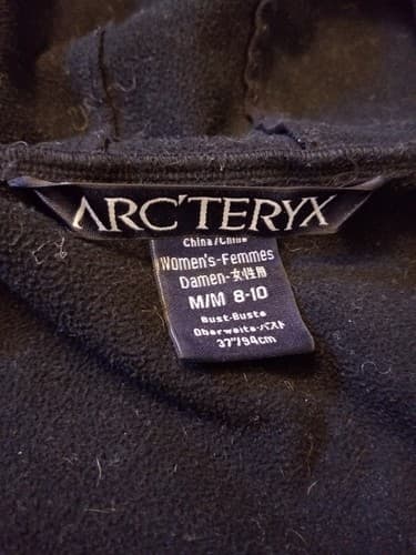 VTG Arc'teryx Women's 8-10 Medium Epsilon SV Jacket Hoody Black Full Zip M *Flaw - Thumbnail 7