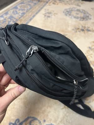 Fjallraven Unisex Raven 20L Backpack Bag Black *Broken Zipper* Padded School - Thumbnail 6