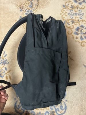 Fjallraven Unisex Raven 20L Backpack Bag Black *Broken Zipper* Padded School - Thumbnail 15