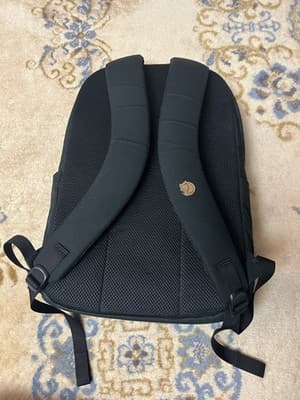 Fjallraven Unisex Raven 20L Backpack Bag Black *Broken Zipper* Padded School - Thumbnail 17