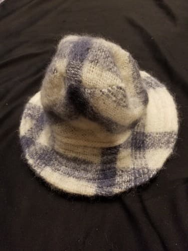 Donegal Design Mohair Wool Hat Handwoven Ireland Cream White Blue Brim Cap - Thumbnail 3
