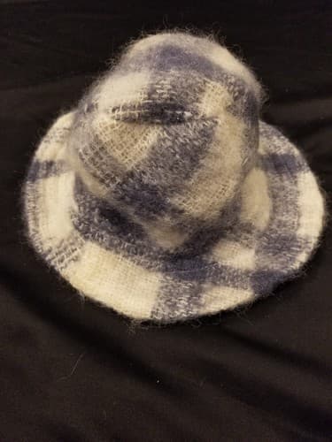 Donegal Design Mohair Wool Hat Handwoven Ireland Cream White Blue Brim Cap - Thumbnail 2
