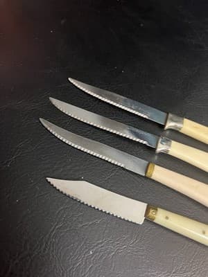 Vtg Set 4 Forgecraft Sheffield Lifetime Cutlery Serrated Steak Knives Ivory - Thumbnail 5