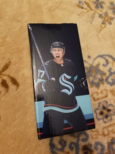 New Jaden Schwartz Bobblehead Seattle Kraken Hockey Bobble Head #17 NIB - Thumbnail 3