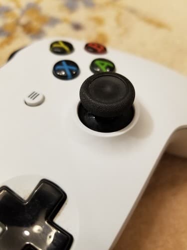 Microsoft 1708 Xbox One White Controller - Black Battery Lid Doesnt Latch - Thumbnail 11