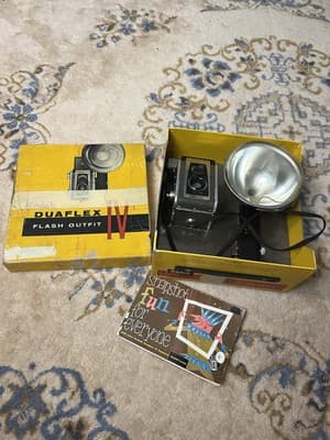 VTG 1950s Kodak Duraflex IV Flash Holder /Guard Outfit Camera Box Kodet Lens - Image 1
