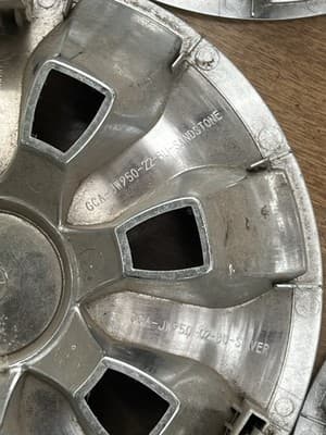Set Of 4 OEM YAMAHA GOLF CART HUB CAP/ WHEEL COVER GCA-JW950-12-BU-CHROME Rims - Thumbnail 9