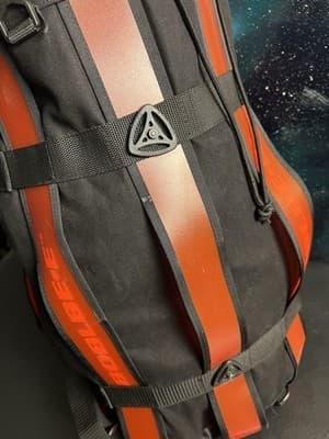 Boblbee XL Red & Black Duffel Backpack Messenger Bag Drawstring Top Hard Shell - Thumbnail 4